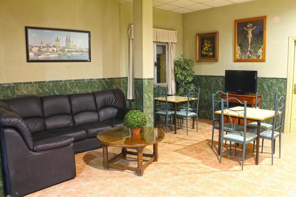 Hostal La Casa De Enfrente Málaga Buitenkant foto