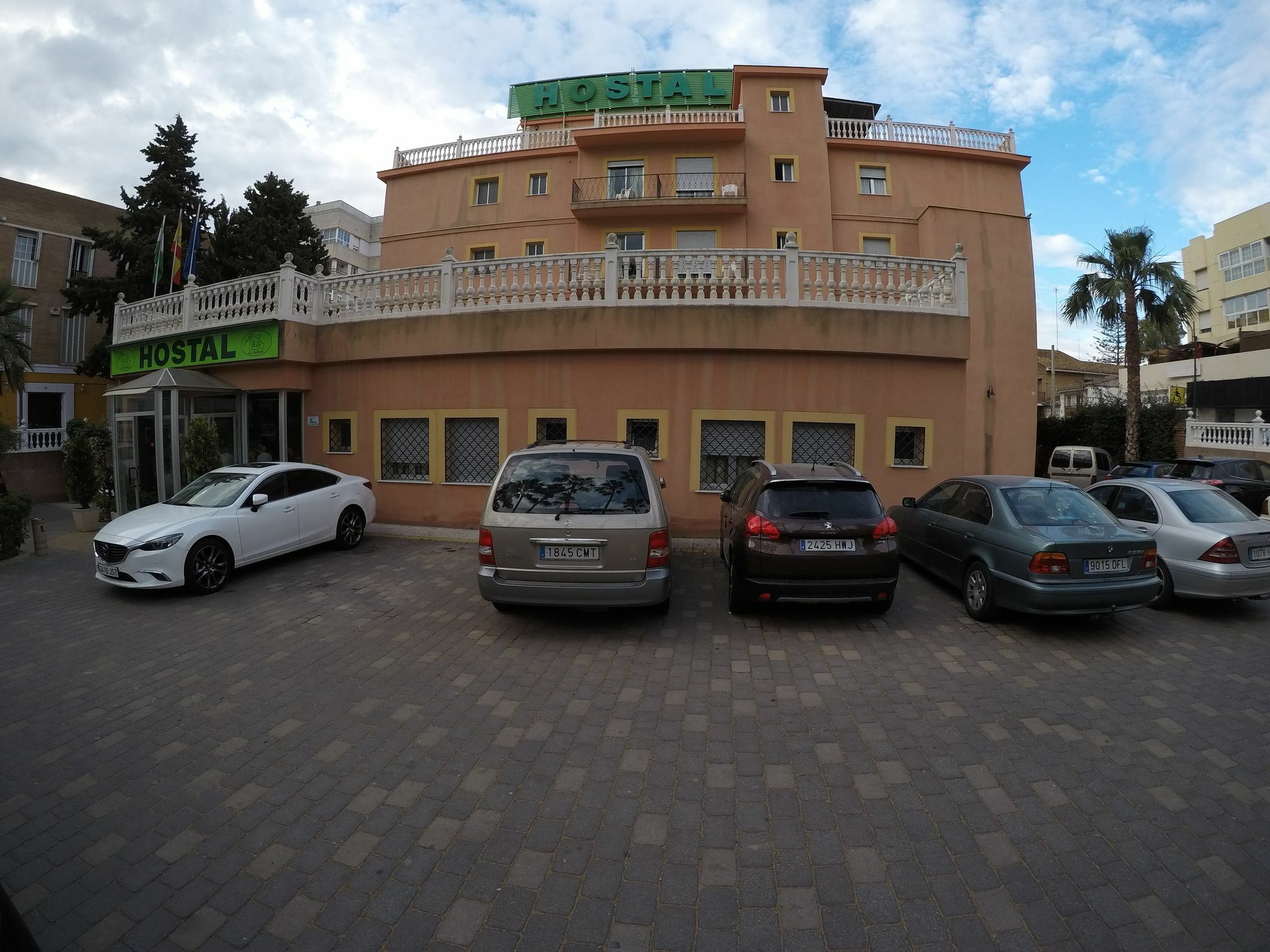 Hostal La Casa De Enfrente Málaga Buitenkant foto