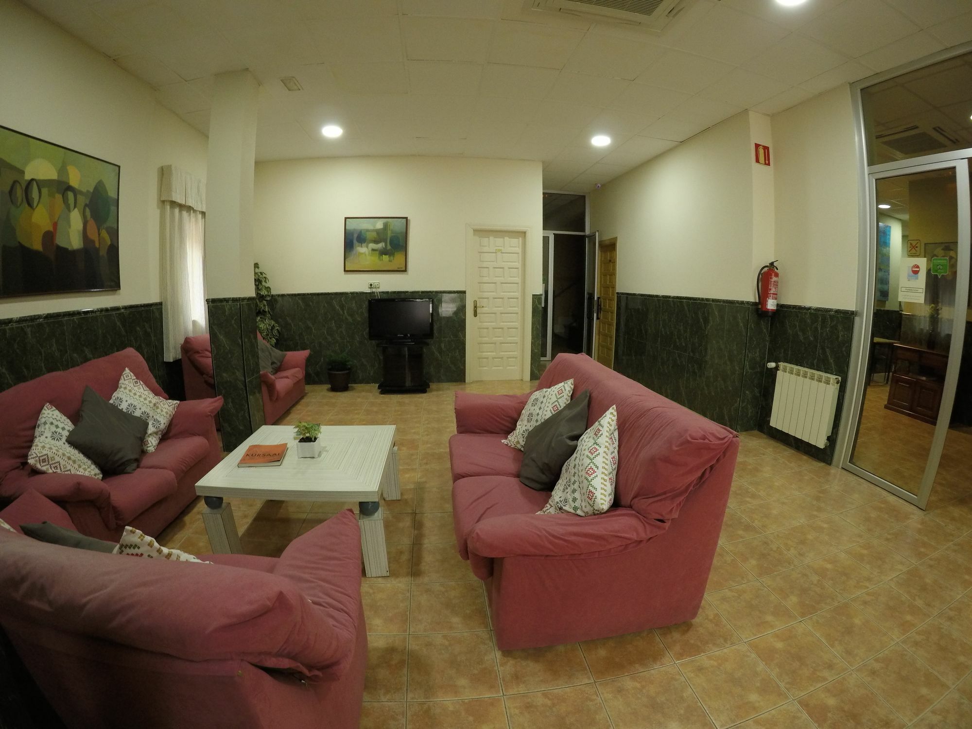 Hostal La Casa De Enfrente Málaga Buitenkant foto